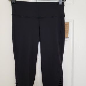 Athleta Black Capri - NEW